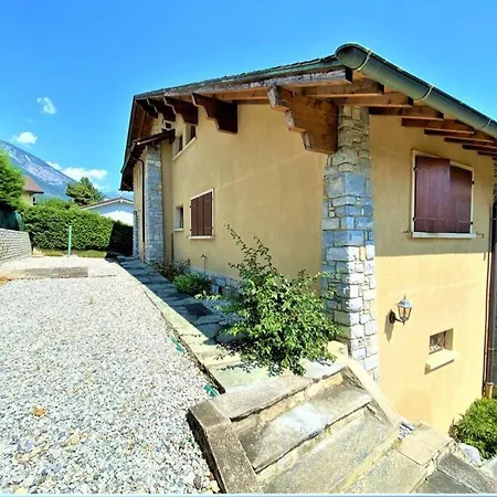Spacieux, Situation Ideale Pour Visiter Le Valais Veyras