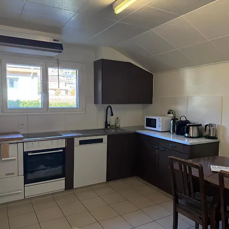 Spacieux, Situation Ideale Pour Visiter Le Valais Apartment *